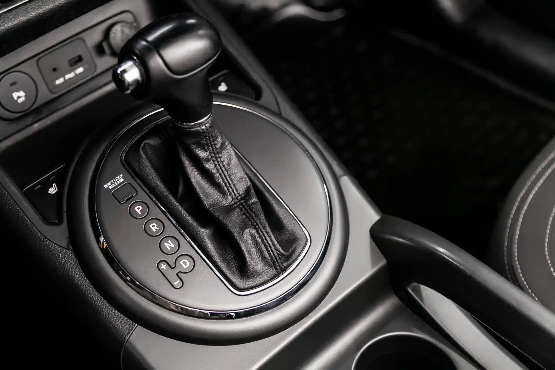Automatic vehicle shifter in "park" position - GMC Acadia
