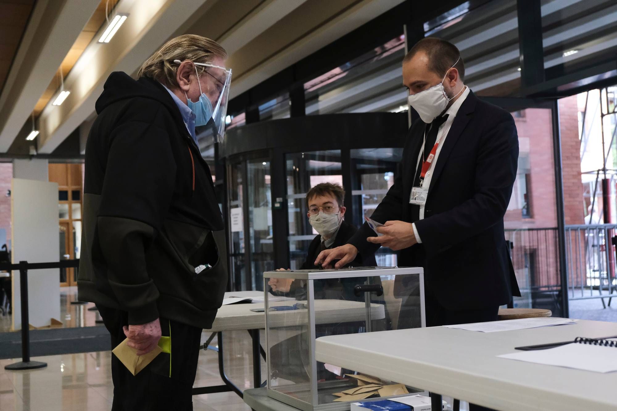 Minnesota voters have challenged the mask mandate for the 2020 election.