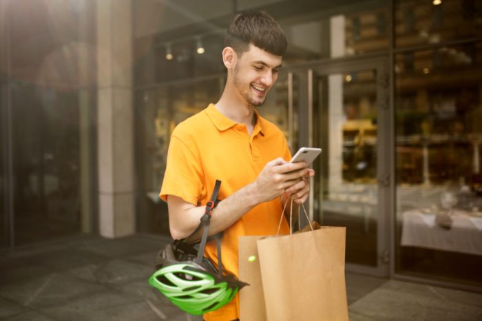 doordash delivery worker