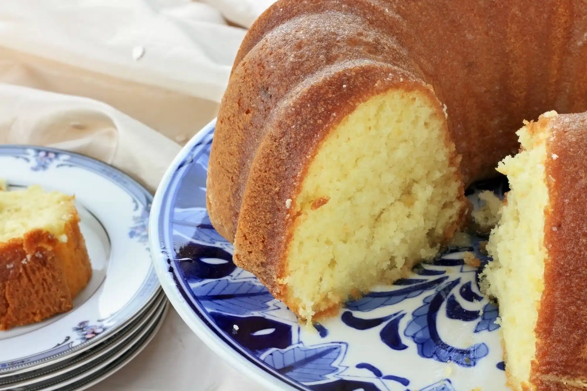 Sara Lee All Butter Pound Cake allegedly contains other types of oil.