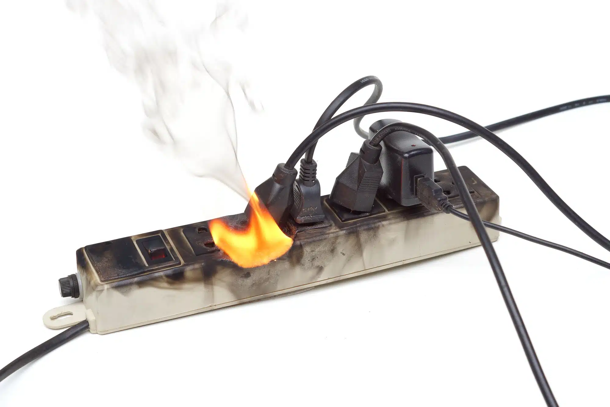 AmazonBasics surge protector may be dangerous. 
