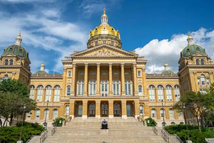 exterior of the Iowa state Capitol