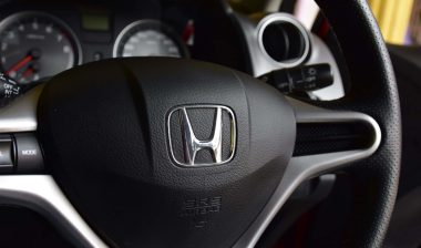 Honda steering wheel - Honda Sensing
