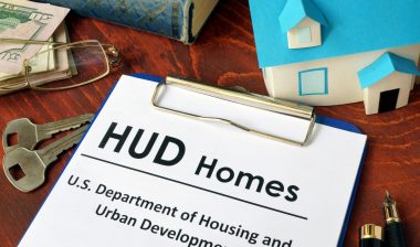 Class action lawsuit accuses HUD of racial segregation.