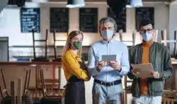 Restaurant owners upset regarding New York's curfew 