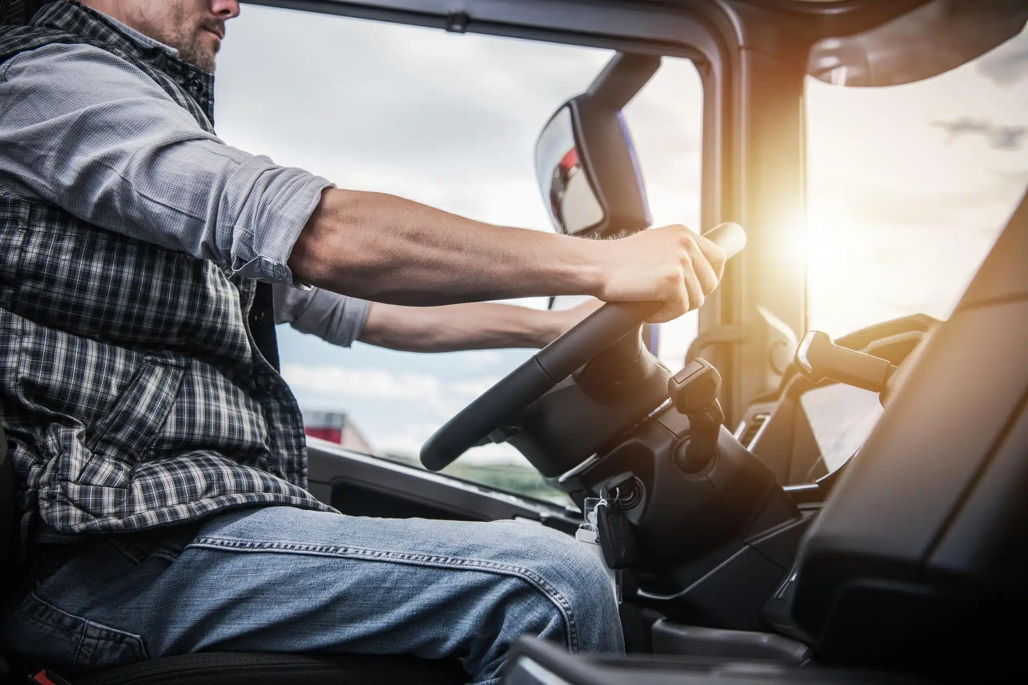 TransAm Trucking Co. Accused of Not Paying New Drivers