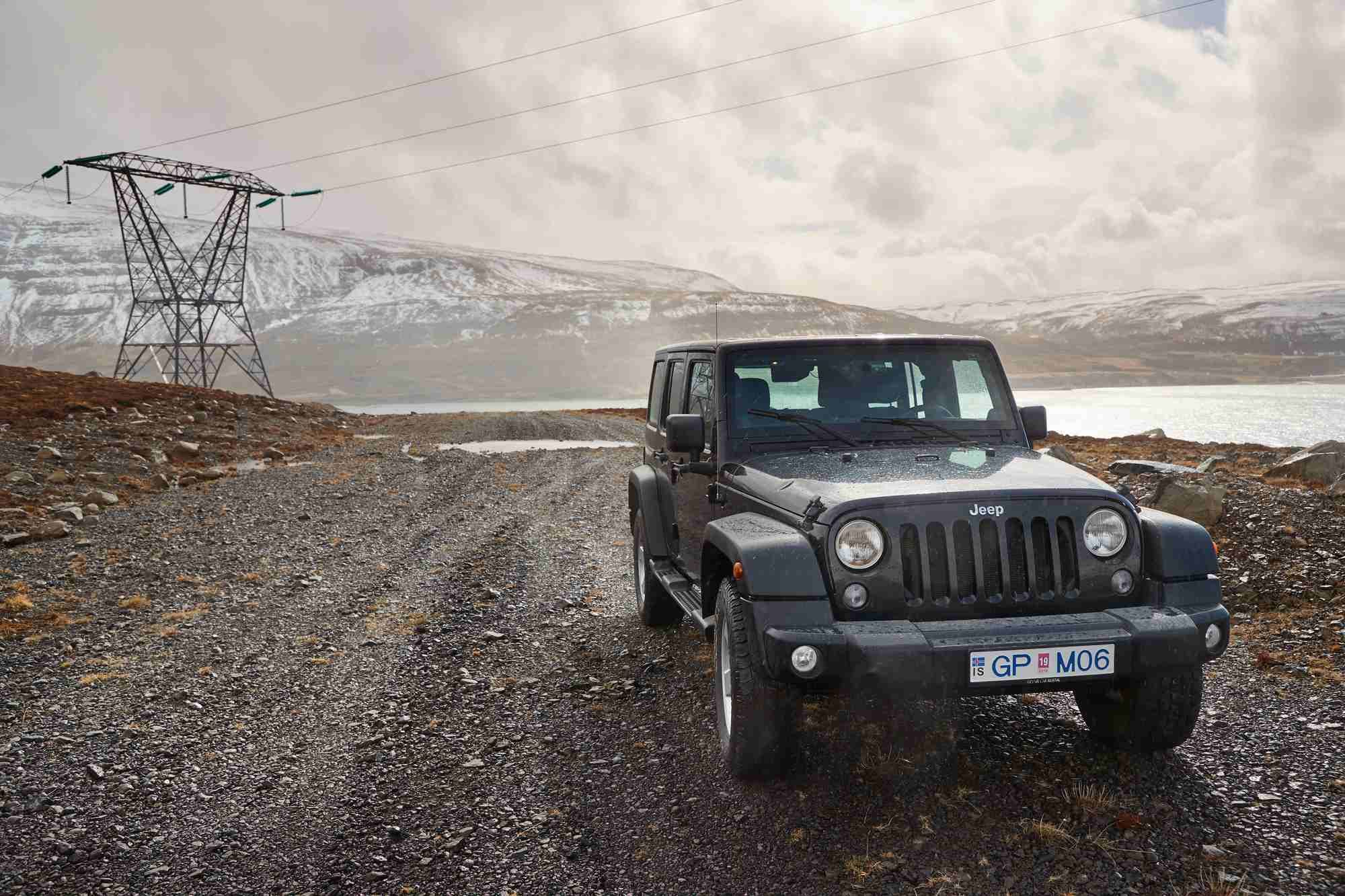 Jeep Recalls Wrangler, Gladiator Vehicles Over Fire Risk