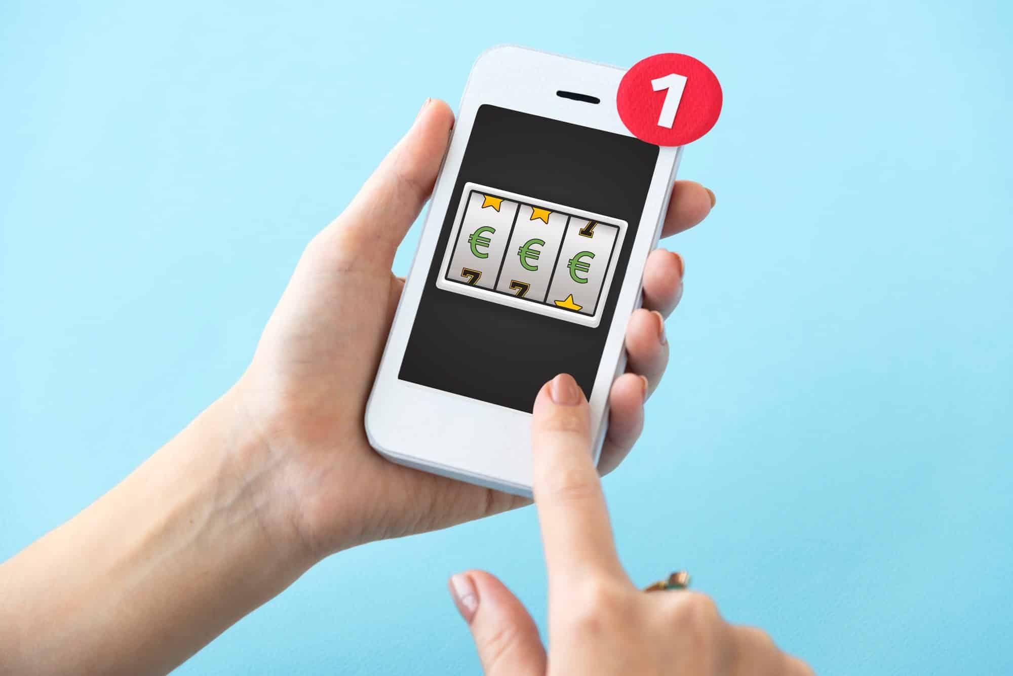 playing slots on cell phone