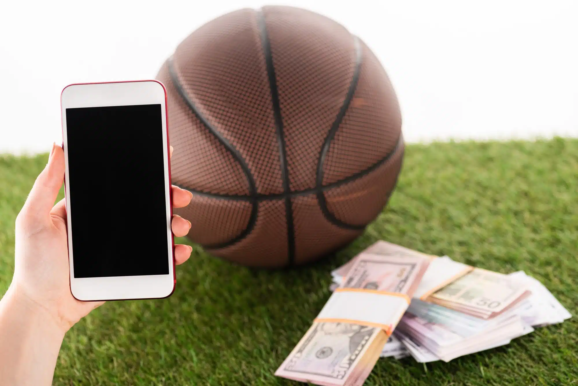 FanDuel feeds bettors false info, says class action.