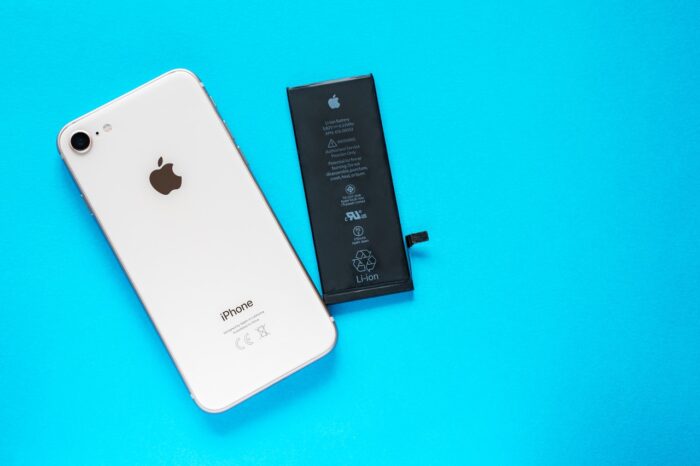 lithium ion black battery from Apple iPhone 6