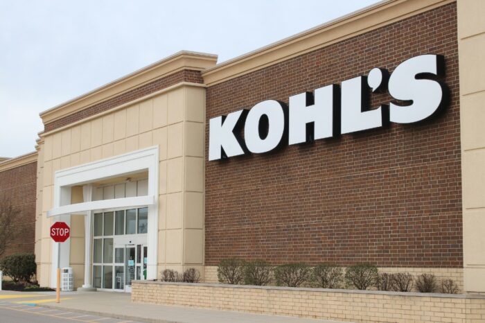 Kohl's in dispute over rewards program Kohl's Cash
