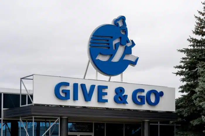 Give and Go Prepared Foods (U.S.A) Corp. has issued a nationwide recall of select muffin products that include Uncle Wally’s