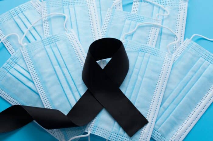 deaths at long-term care facility from COVID