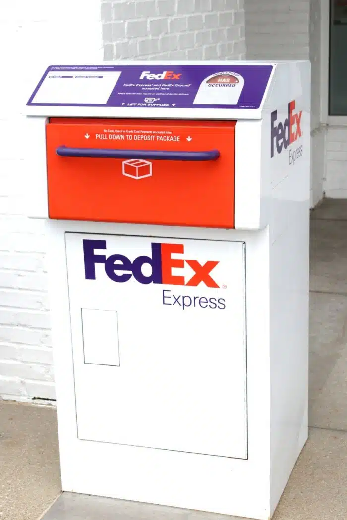 fedex drop boxes
