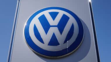 Chrysler, Volkswagen, Jeep, recall, airbag