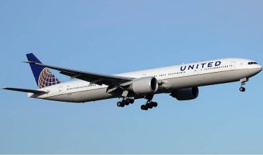 United Airlines, Vaccine Mandate & Class Action Lawsuit