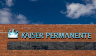 Kaiser Permanente vaccine mandate class action