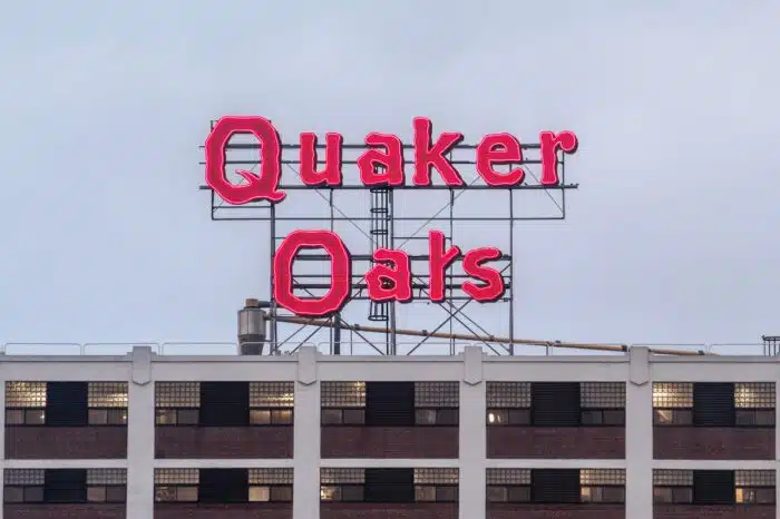 A Telephoto Close Up Shot on the Quaker Oats