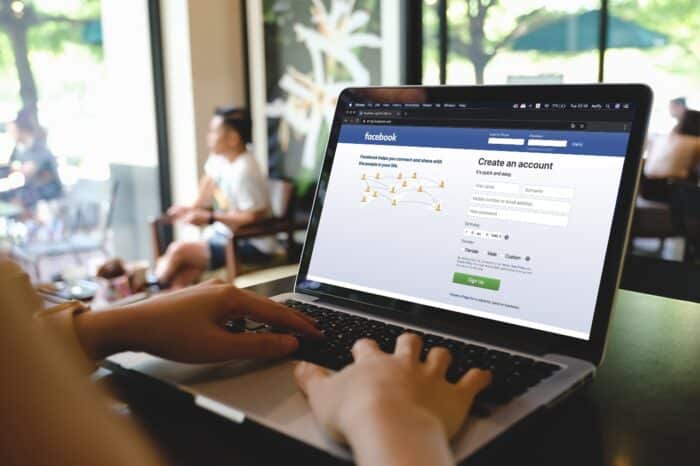 Facebook social media app logo on log-in