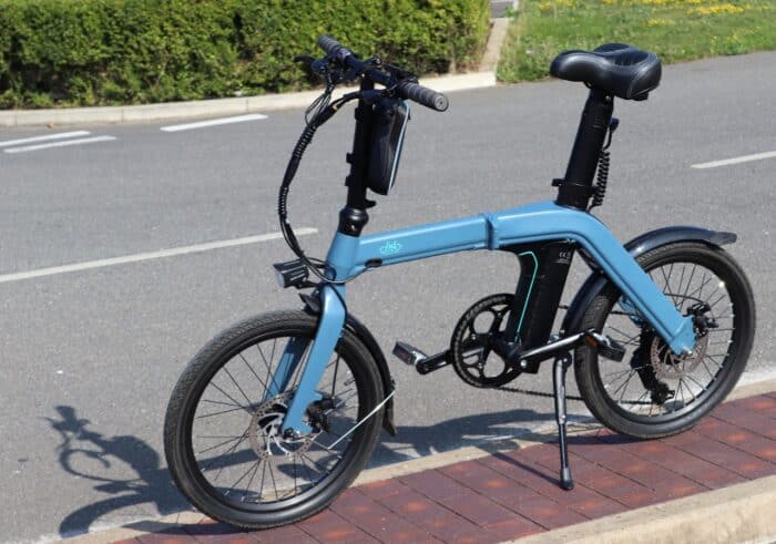 Fiido D11 model contemporary style e-bike with folding aluminium frame.