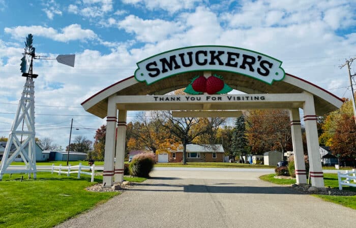 The exit at the Smucker store and cafe in Orville, Ohio - jif class action