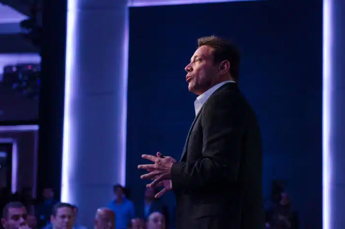 Jordan Belfort the real wolf of wall street, holds a seminar to reveal his life, telling his story about stealing millions of dollars through the penny stock market.