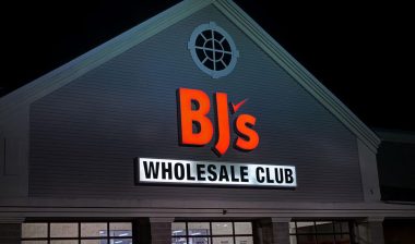 Exterior of BJ's wholesale club warehouse store, Revere Massachusetts USA.
