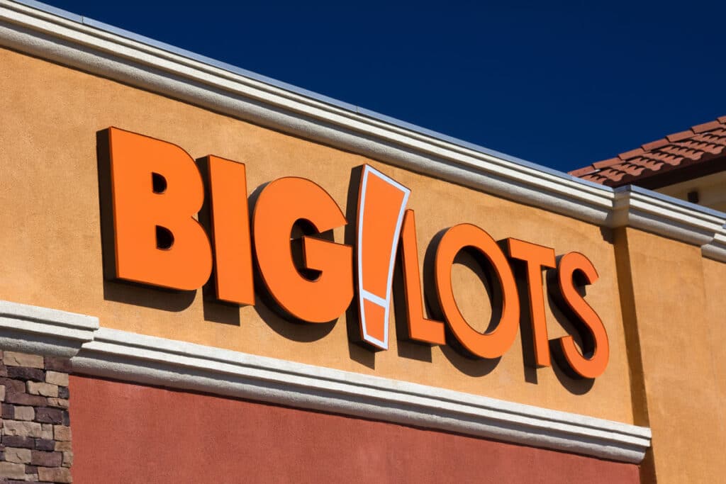 Close up of Big Lots signage against a dark blue sky - lidocaine patches class action