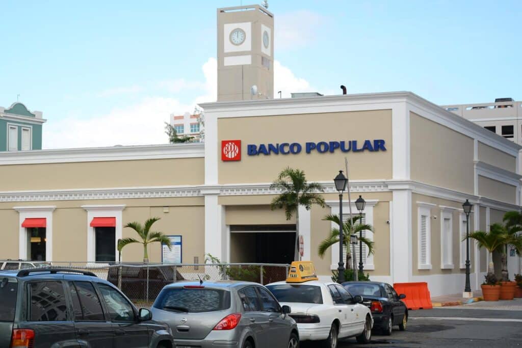 Exterior of a Banco Popular bank, representing the Banco Popular de Puerto Rico NSF fees class action lawsuit settlement.