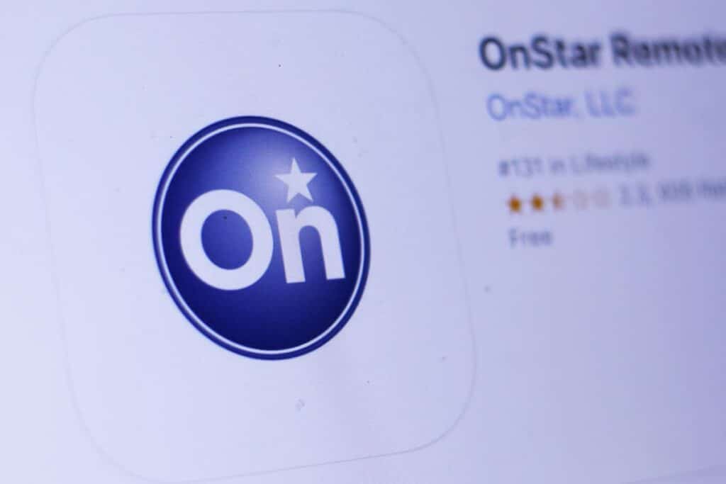 Close up of OnStar RemoteLink app in play store on a computer screen.