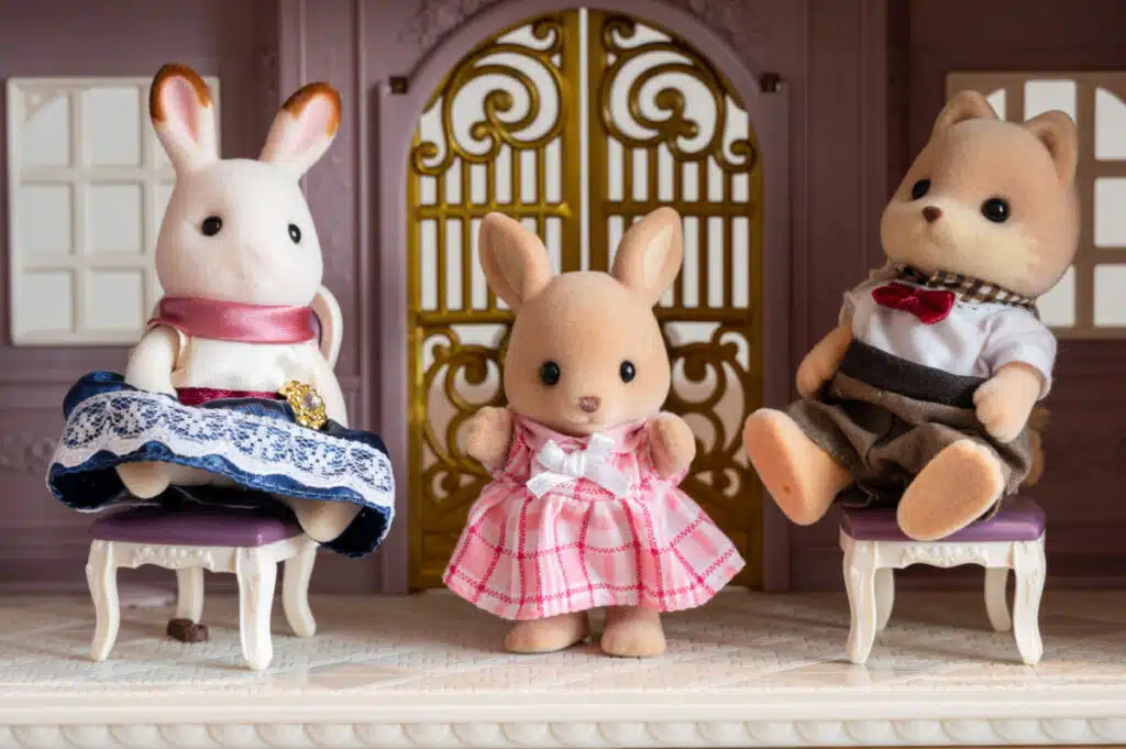 3 small mouse children's play figures.