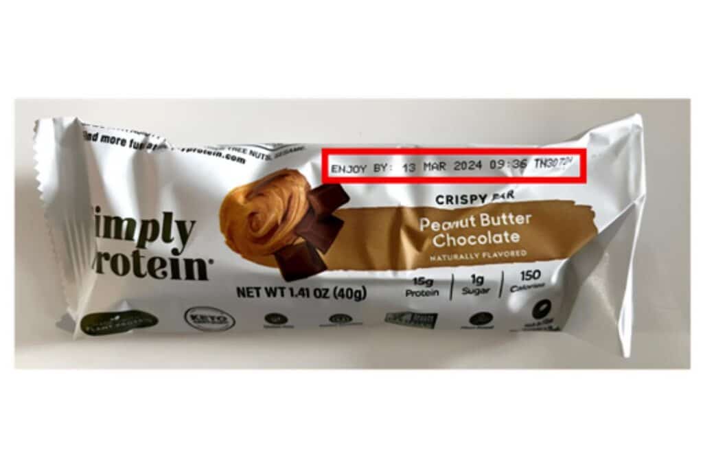 Product photo of recalled protein bar by SimplyProtein.