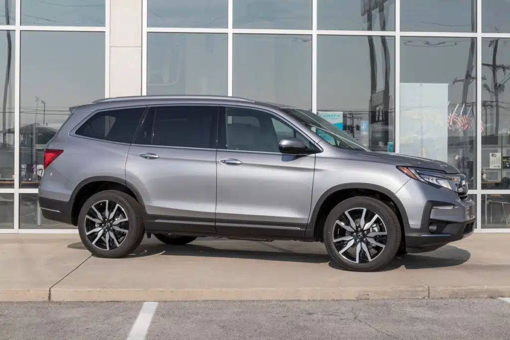 A gray 2022 Honda pilot, representing the Honda rearview camera recall.