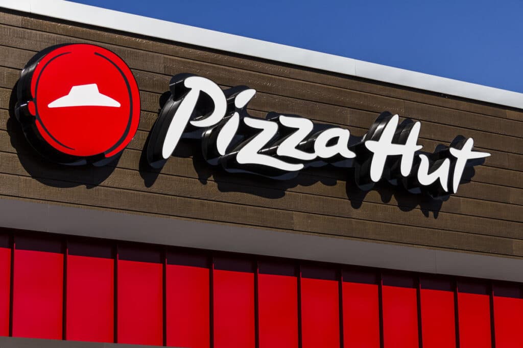 Close up of Pizza Hut signage, representing the Pizza Hut text messages class action.