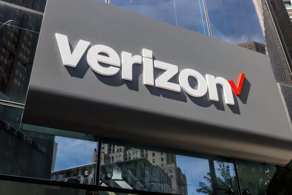 Close up of Verizon signage, representing the Verizon lead cables lawsuit.