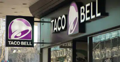 Close up of Taco Bell signage, representing the Taco Bell food class action.