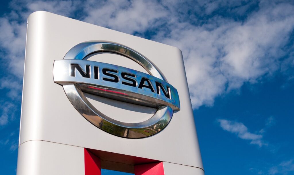 Nissan Dealer sign