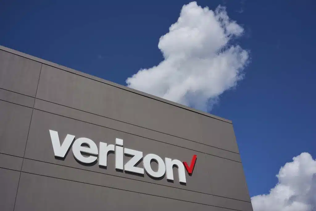 Close up of Verizon signage, representing the Verizon lawsuit.