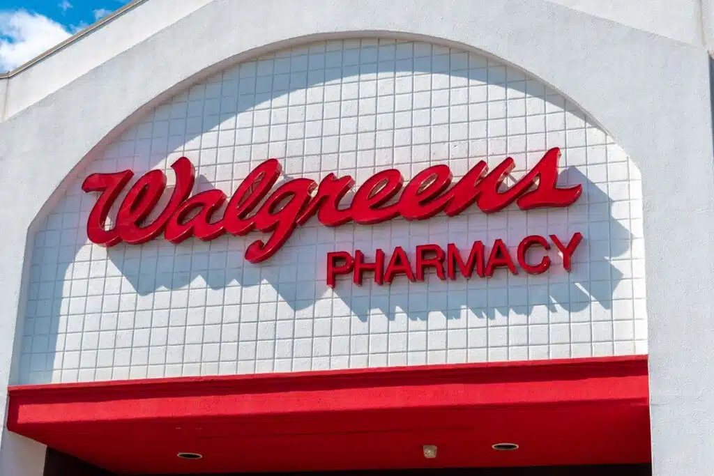 Close up of Walgreens signage, representing the Walgreens phenylephrine class action.
