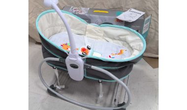 Photo of recalled Bassinet sold on Walmart.com, representing the rocker bassinets recall.