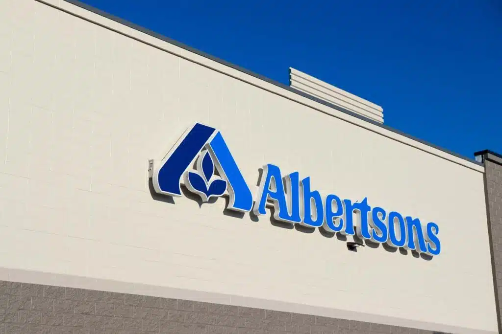 Close up of Albertsons signage, representing the Albertsons BIPA settlement.