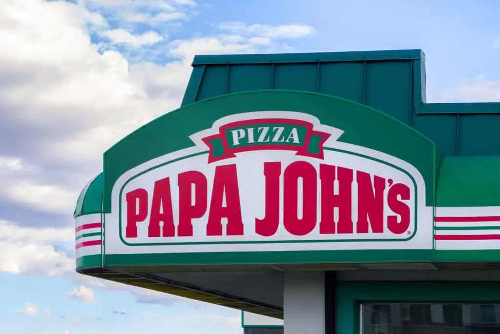 Close up of PaPa Johns signage, representing the Papa John's class action.