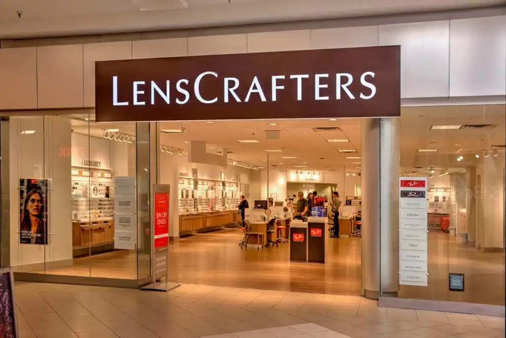 LensCrafters store inside of a mall, representing the Lenscrafters Accufit class action lawsuit settlement.