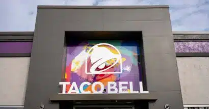 Close up of Taco Bell signage, representing the Taco Bell class action.