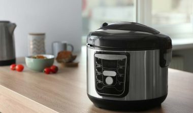 Pressure cooker on a kitchen counter, representing the Best Buy Insignia pressure cookers lawsuit.
