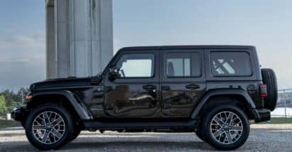 Side view of a black Jeep 4XE, representing the Jeep class action.