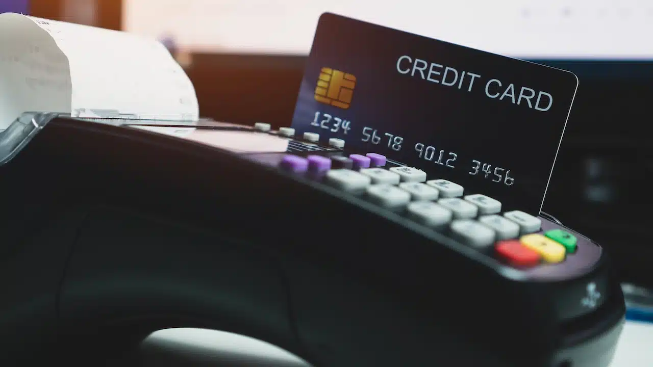 Mockup cardholder, Payment with credit card through terminal for purchase