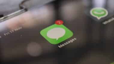 Close up look of iMessage app icon with 2 notifications
