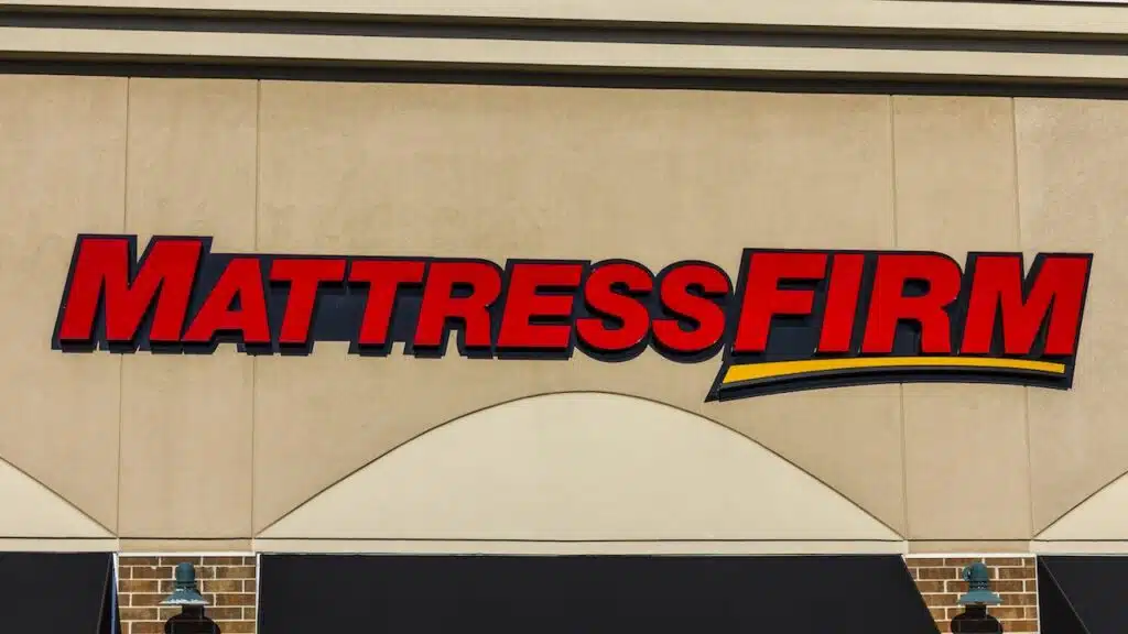 Mattress Firm Strip Mall Location