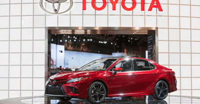 Red 2015 toyato camry.